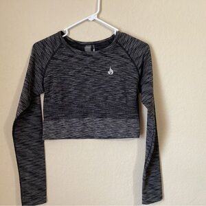 Ryderwear Evolve Gray Long Sleeve Seamless Crop Top Size Medium